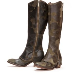Donald J Pliner Boots